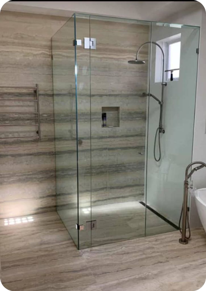glass-bath-VagHni2urnkEq3CDFxfx
